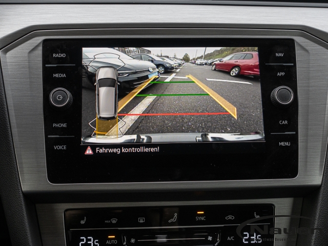 Passat 1.5 TSI DSG Conceptline *NAVI*KAMERA*LED*SHZ*