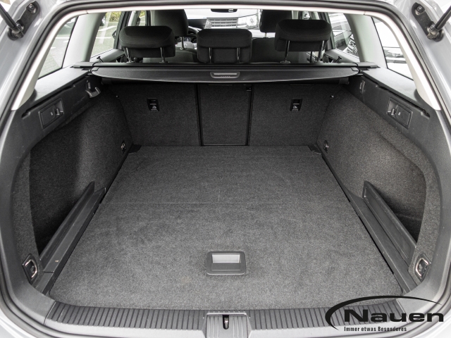 Passat 1.5 TSI DSG Conceptline *NAVI*KAMERA*LED*SHZ*