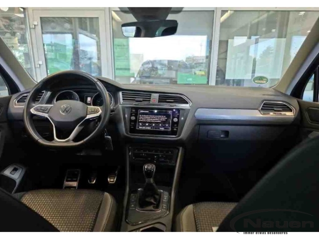 Tiguan 1.5 Life Active *AHK*ACC*NAVI*LED*SHZ+LHZ*