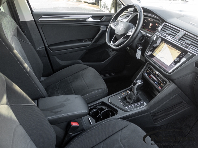 Tiguan 2.0 TDI DSG Elegance, Panorama, Kamera