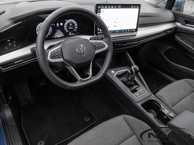 Golf VIII 1.5 TSI 6-Gang Life, HUD, Panorama