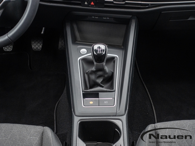 Golf VIII 1.5 TSI 6-Gang Life, HUD, Panorama