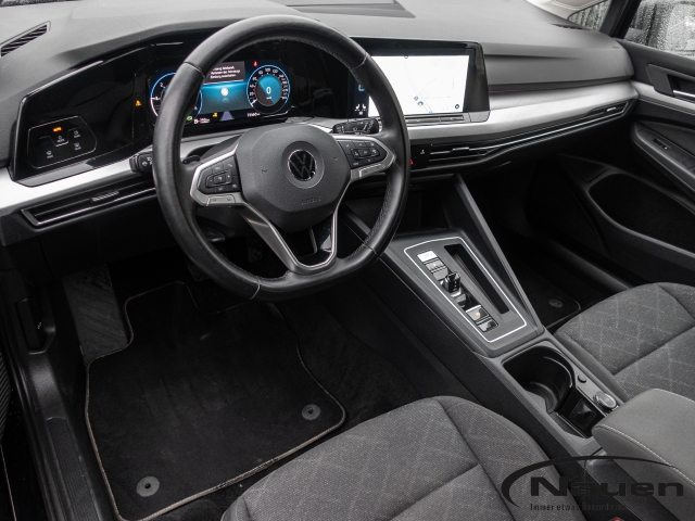 Golf VIII 2.0 TDI Life *LED*PDC*KLIMA*