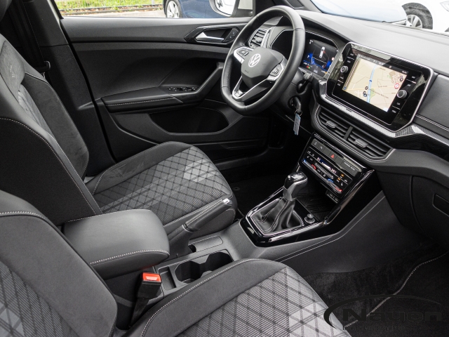 T-Cross R-Line 1.5 TSI 110kW DSG,IQ drive,LED