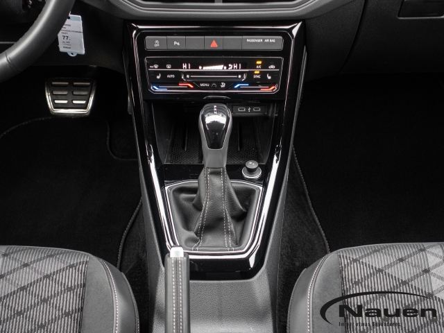 T-Cross R-Line 1.5 TSI 110kW DSG,IQ drive,LED