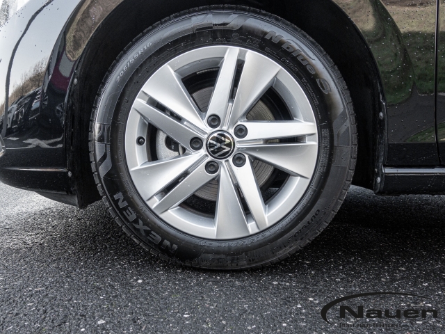 Golf Variant Life DSG *NAVI*LED*ACC*LHZ+SHZ*