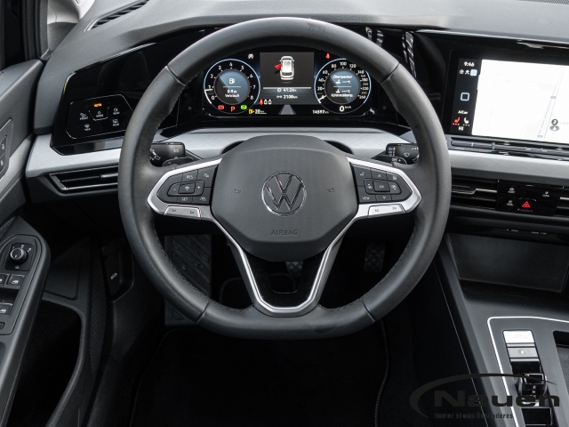 Golf Variant Life DSG *NAVI*LED*ACC*LHZ+SHZ*