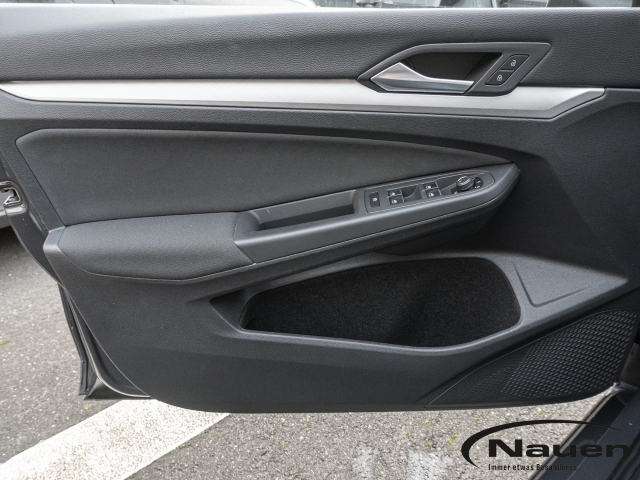 Golf VIII 1.0 TSI Life *NAVI*LED*ACC*SHZ+LHZ*CLIMATR.*