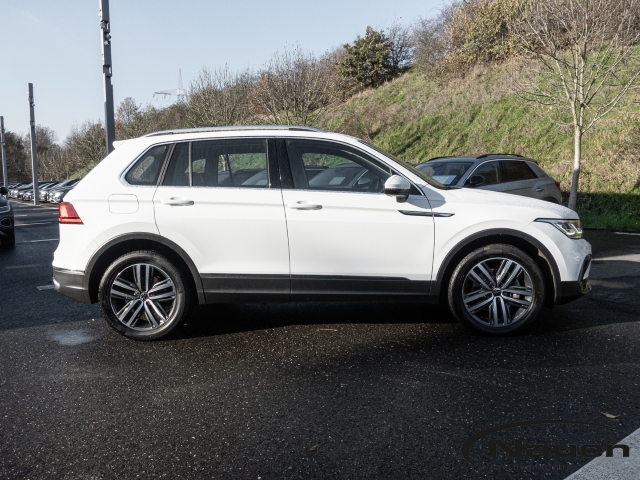 Tiguan 2.0 TSI Elegance 4Motion *AHK*ACC*KAMERA*NAVI*