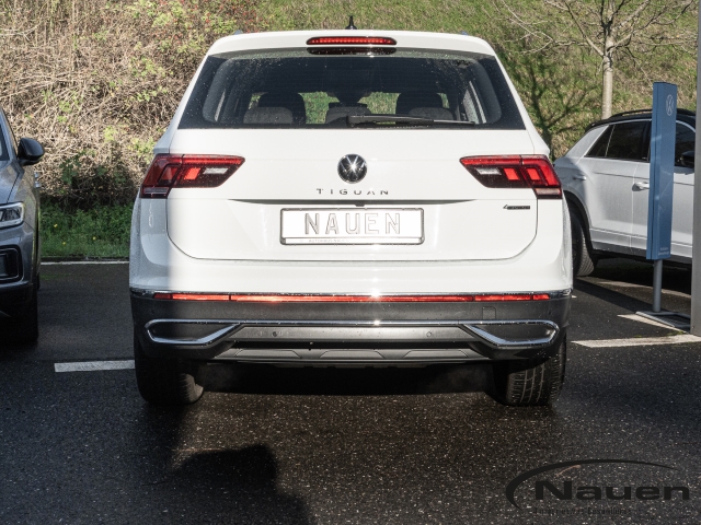 Tiguan 2.0 TSI Elegance 4Motion *AHK*ACC*KAMERA*NAVI*
