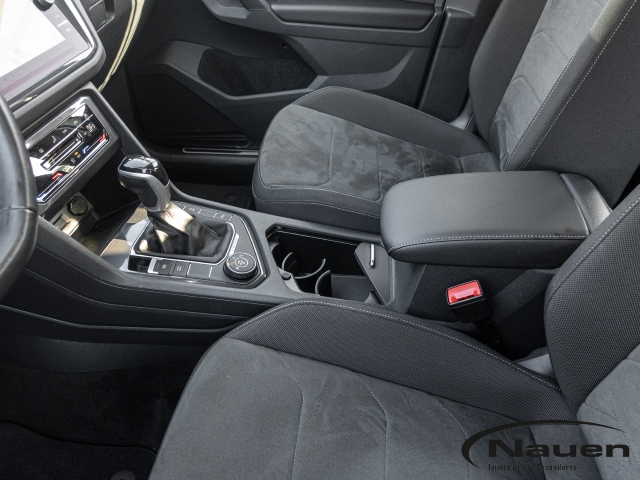 Tiguan 2.0 TSI Elegance 4Motion *AHK*ACC*KAMERA*NAVI*