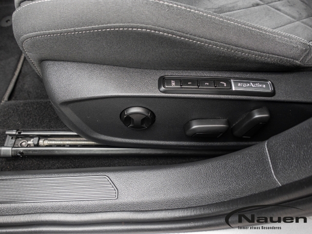 Golf VIII 1.5 TSI Style, AHK,Kamera,Navi,