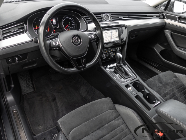 Passat Variant 2.0 TDI R-Line Highline *ACC*NAVI*LED*CLIMATR.*