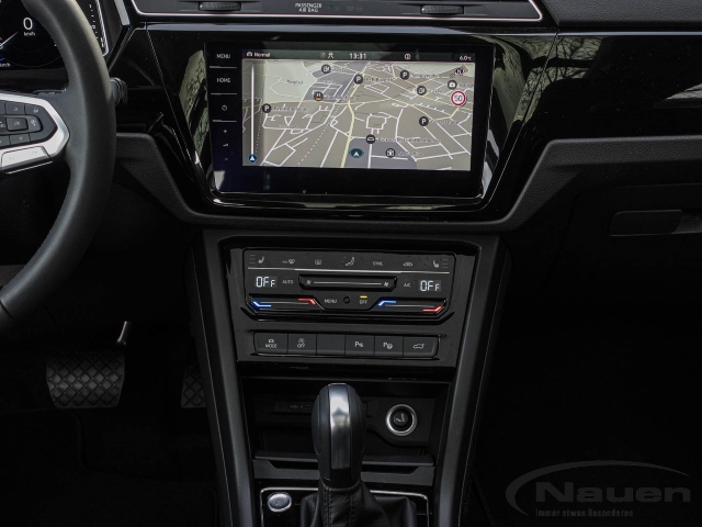 Touran 1.5 TSI DSG Highline AHK Panodach Navi Digitales Cockpit