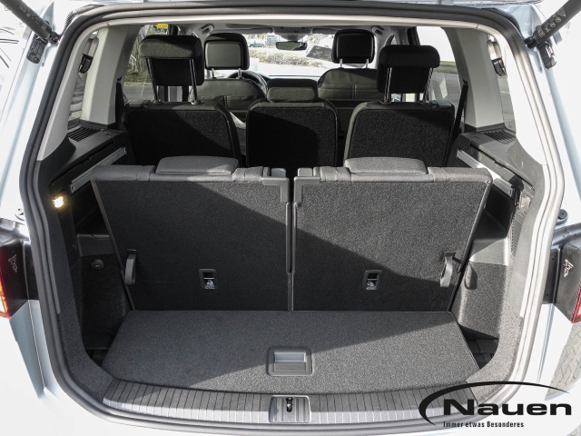 Touran 1.5 TSI DSG Highline AHK Panodach Navi Digitales Cockpit