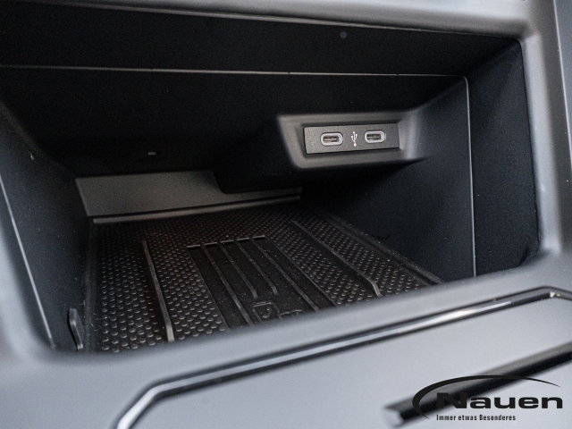 Polo Life *ALLWETTER*SHZ*LED*PDC*DAB*KLIMA*