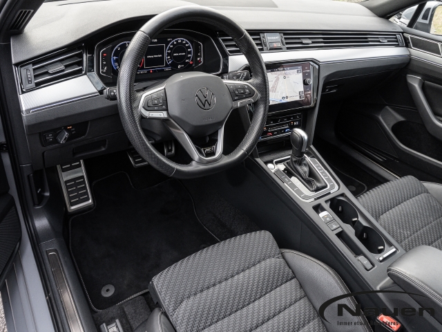 Passat Variant R-Line 2.0 TDI DSG *AHK*ACC*IQ-DRIVE*KAMERA*