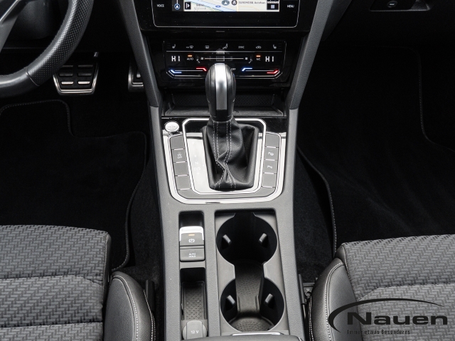 Passat Variant R-Line 2.0 TDI DSG *AHK*ACC*IQ-DRIVE*KAMERA*