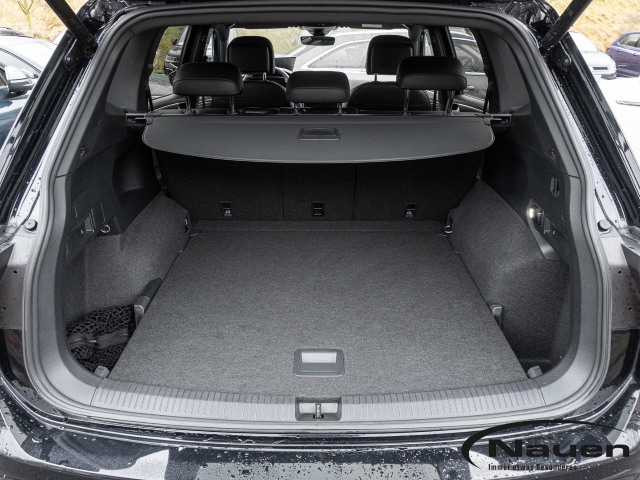 Tiguan Allspace 4Motion R-Line DSG *ACC*NAVI*H&K*MATRIX*