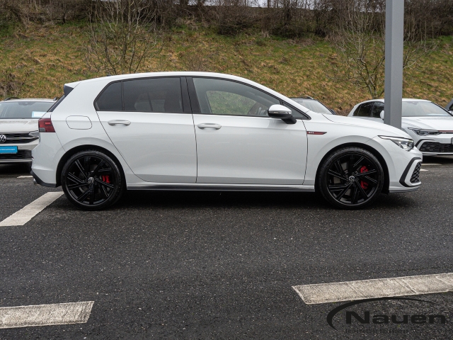 Golf GTI VIII *ACC*NAVI*KAMERA*SHZ+LHZ*CLIMATRONIC*