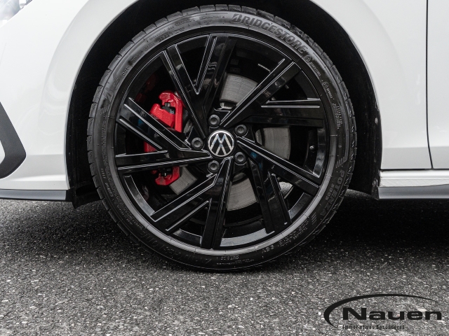 Golf GTI VIII *ACC*NAVI*KAMERA*SHZ+LHZ*CLIMATRONIC*