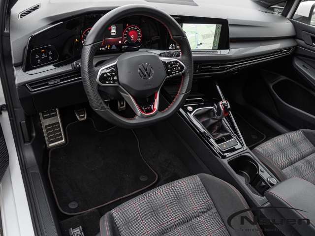Golf GTI VIII *ACC*NAVI*KAMERA*SHZ+LHZ*CLIMATRONIC*