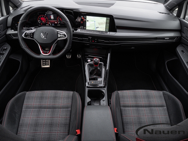 Golf GTI VIII *ACC*NAVI*KAMERA*SHZ+LHZ*CLIMATRONIC*