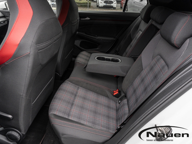 Golf GTI VIII *ACC*NAVI*KAMERA*SHZ+LHZ*CLIMATRONIC*