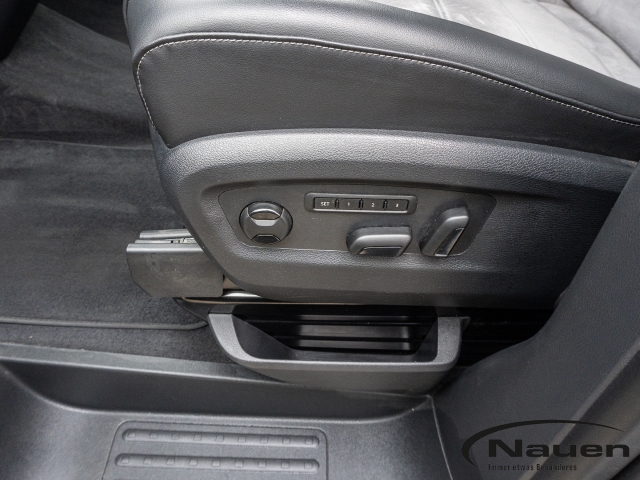 T7 Multivan Comfortline *ACC*AHK*NAVI*KAMERA*