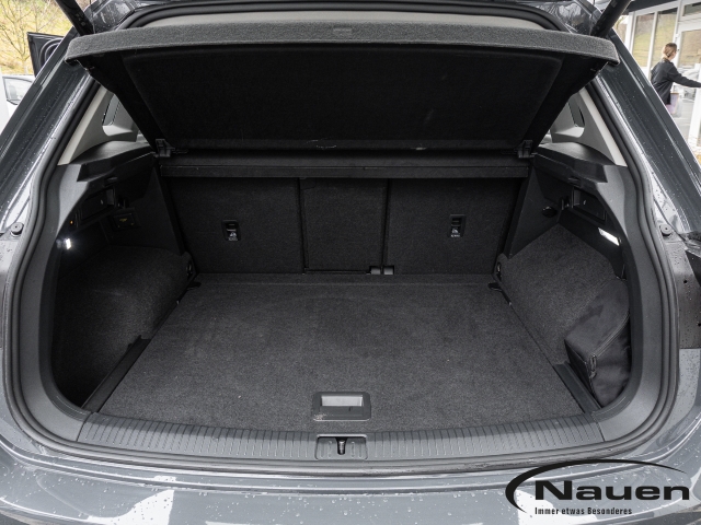 Tiguan Elegance 2.0 TDI *AHK*MATRIX*NAVI*LED*SHZ*