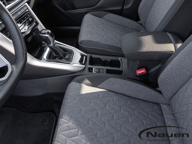 T-Roc MOVE 1.5 TSI DSG *ACC*KAMERA*LED*SHZ*