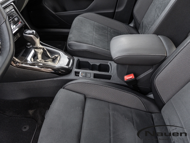 T-Roc R-Line 1.5 TSI DSG *AHK*NAVI*SHZ*LED*CLIMATRONIC*