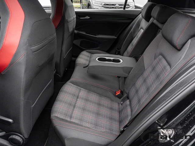 Golf GTI *NAVI*LED*SHZ+LHZ*CLIMATRONIC*