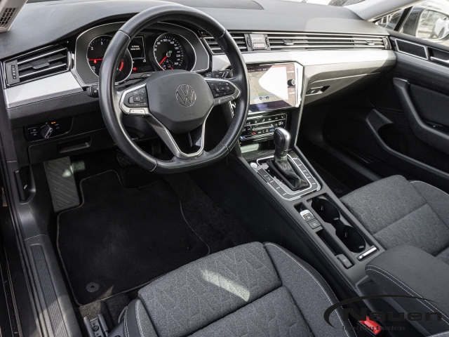 Passat Variant 2.0 TDI DSG *ACC*NAVI*LED*SHZ*KAMERA*APP-CONNECT*