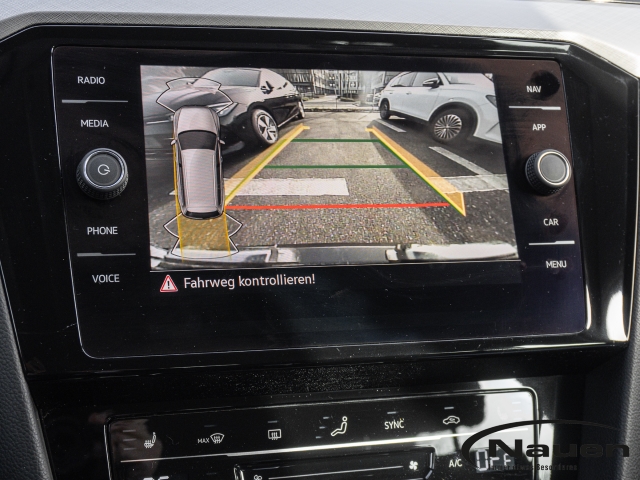 Passat Variant 2.0 TDI DSG *ACC*NAVI*LED*SHZ*KAMERA*APP-CONNECT*