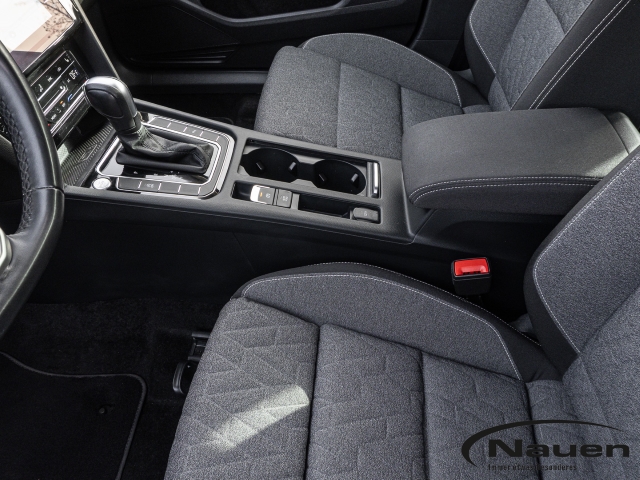 Passat Variant 2.0 TDI DSG *ACC*NAVI*LED*SHZ*KAMERA*APP-CONNECT*