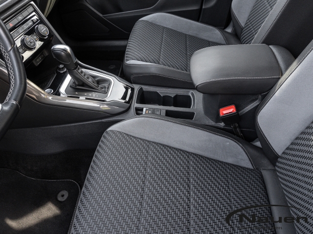 T-Roc R-Line 1.5 TSI DSG *AHK*KAMERA*BEATS*ACC*KEYLESS*