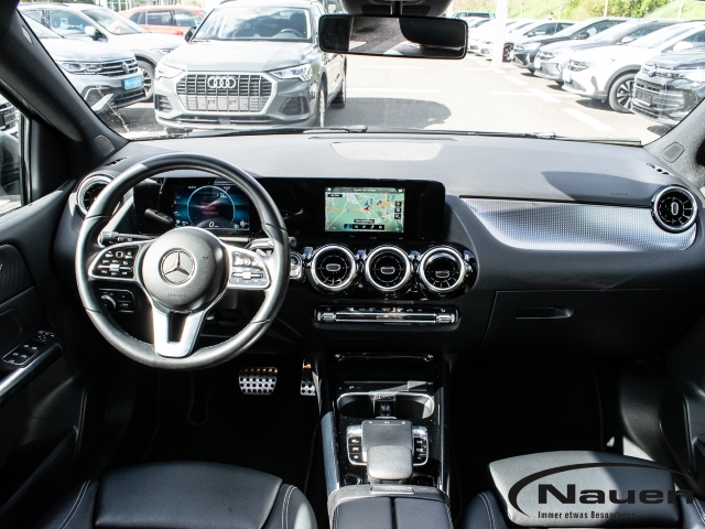 B 200 Progressive DCT *PANO*KAMERA*LED*NAVI*SHZ*