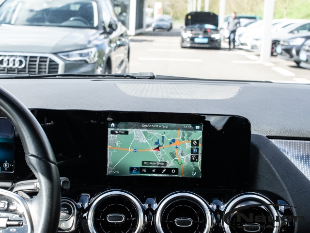 B 200 Progressive DCT *PANO*KAMERA*LED*NAVI*SHZ*