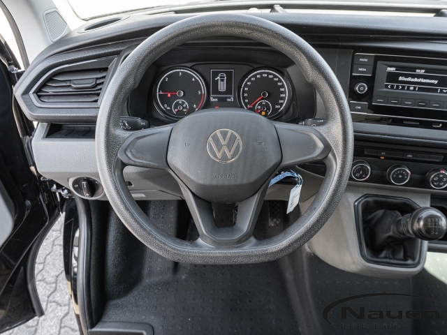 Transporter T 6.1 Kasten kurzer Radstand 2.0 TDI *AHK*CLIMATIC*PDC*