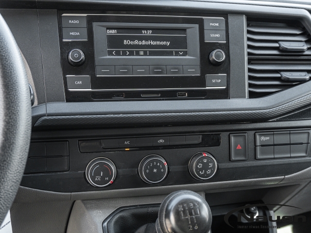 Transporter T 6.1 Kasten kurzer Radstand 2.0 TDI *AHK*CLIMATIC*PDC*