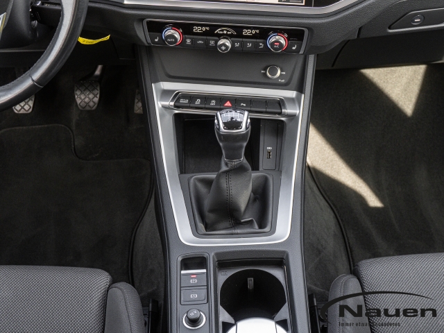 Q3 35 TFSI *ALLWETTER*NAVI*LED*SHZ*SPORTSITZE*