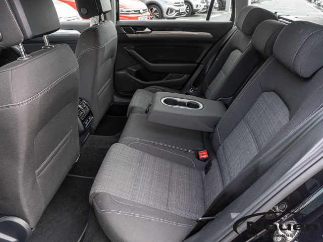 Passat DSG *ACC*AHK*NAVI*LED*CLIMATRONIC*APP-CONNECT*