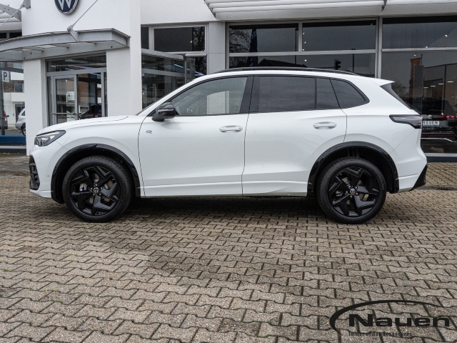 Tiguan R-Line 2.0 TSI 4Motion DSG HUD AHK Panodach Navi