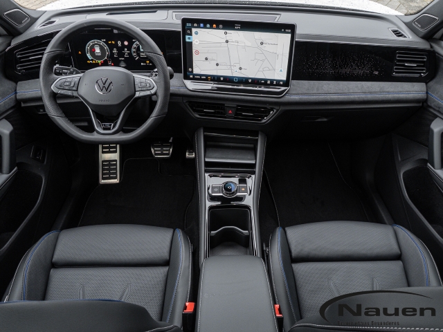 Tiguan R-Line 2.0 TSI 4Motion DSG HUD AHK Panodach Navi