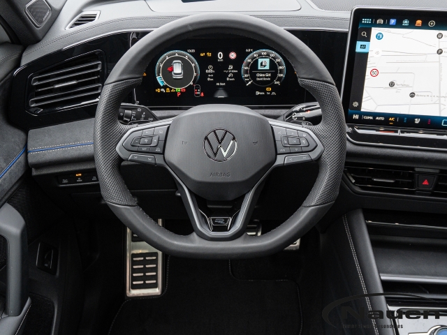 Tiguan R-Line 2.0 TSI 4Motion DSG HUD AHK Panodach Navi