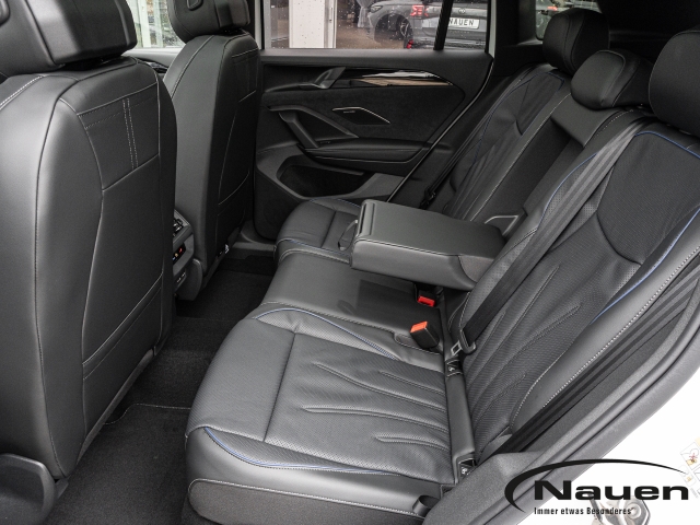 Tiguan R-Line 2.0 TSI 4Motion DSG HUD AHK Panodach Navi