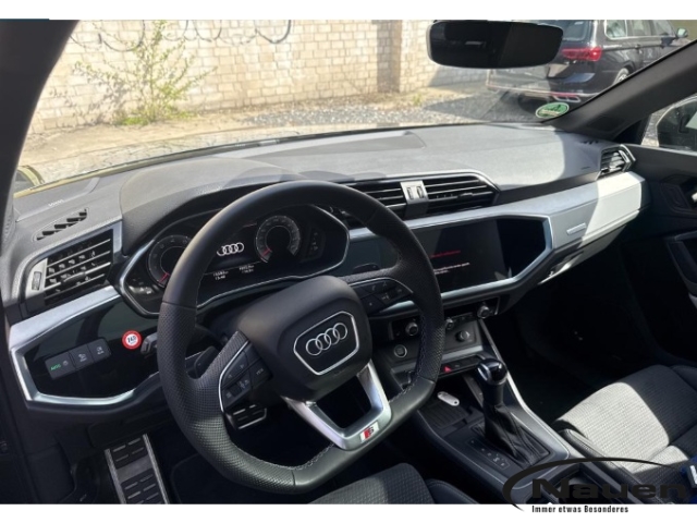 Q3 Sportback S line *AHK*PANO*STAND.HZG.*SONOS*MATRIX*
