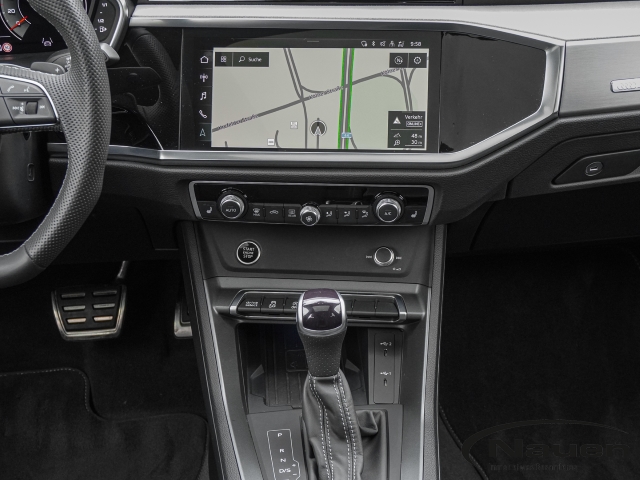 Q3 Sportback S line *AHK*PANO*STAND.HZG.*SONOS*MATRIX*