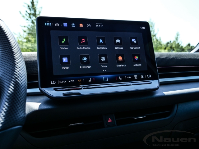 T-Roc R-Line DSG *AHK*ACC*LED+*APP-CONNECT*